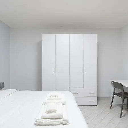 Modern Flat In The Heart Of Near Man *